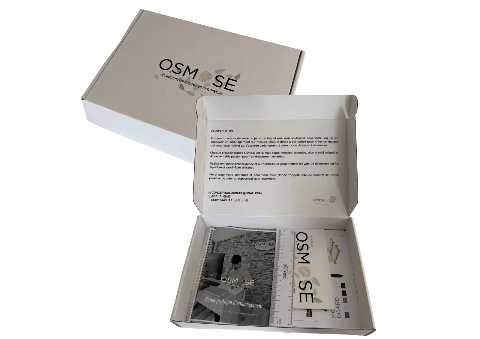 Coffret Osmose regroupant les éléments de conception d'un projet paysager.